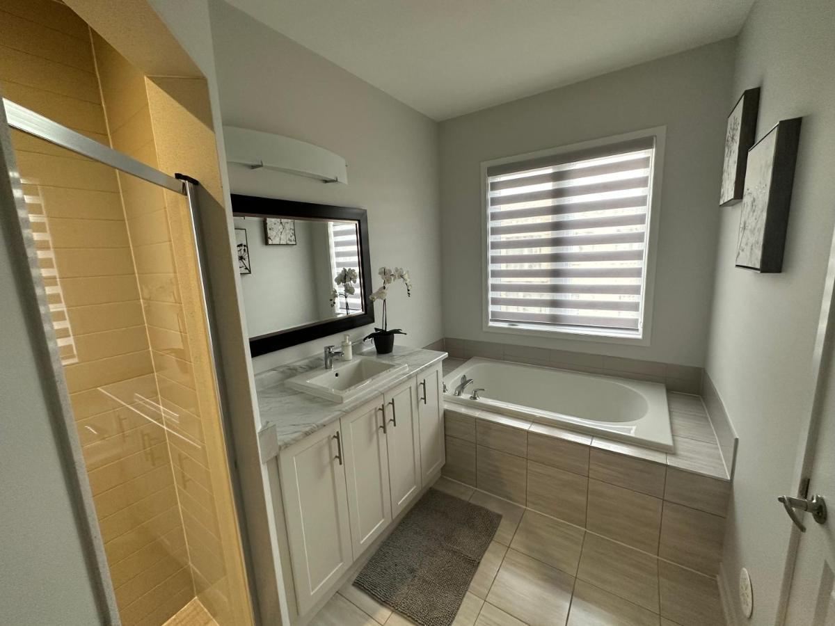 Modern Townhouse, Vaughan, Ontario, Canada 外观 照片