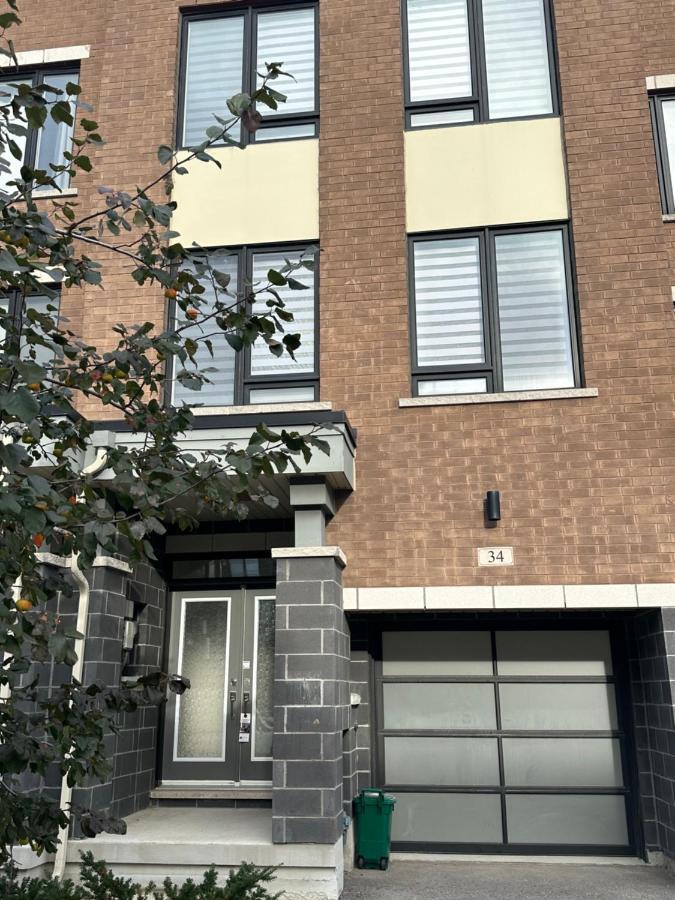 Modern Townhouse, Vaughan, Ontario, Canada 外观 照片